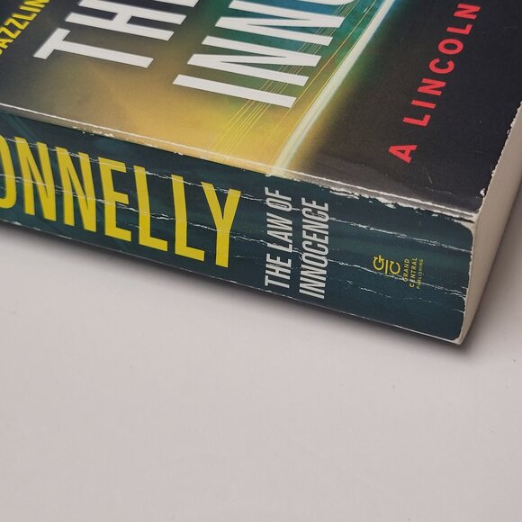The Law of Innocence: A Lincoln Lawyer Novel By Michael Connelly Book - Picture 5 of 9
